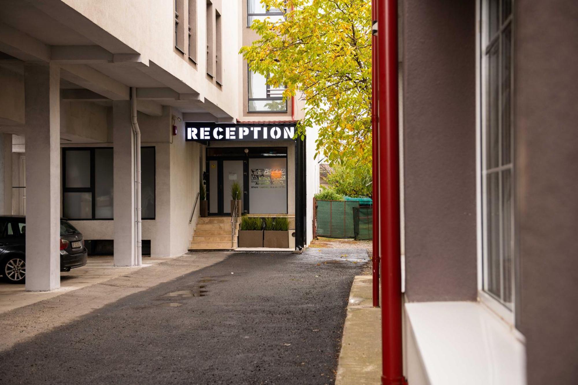 אפרטהוטל אוטופן Bucharest Airport Accomodation מראה חיצוני תמונה