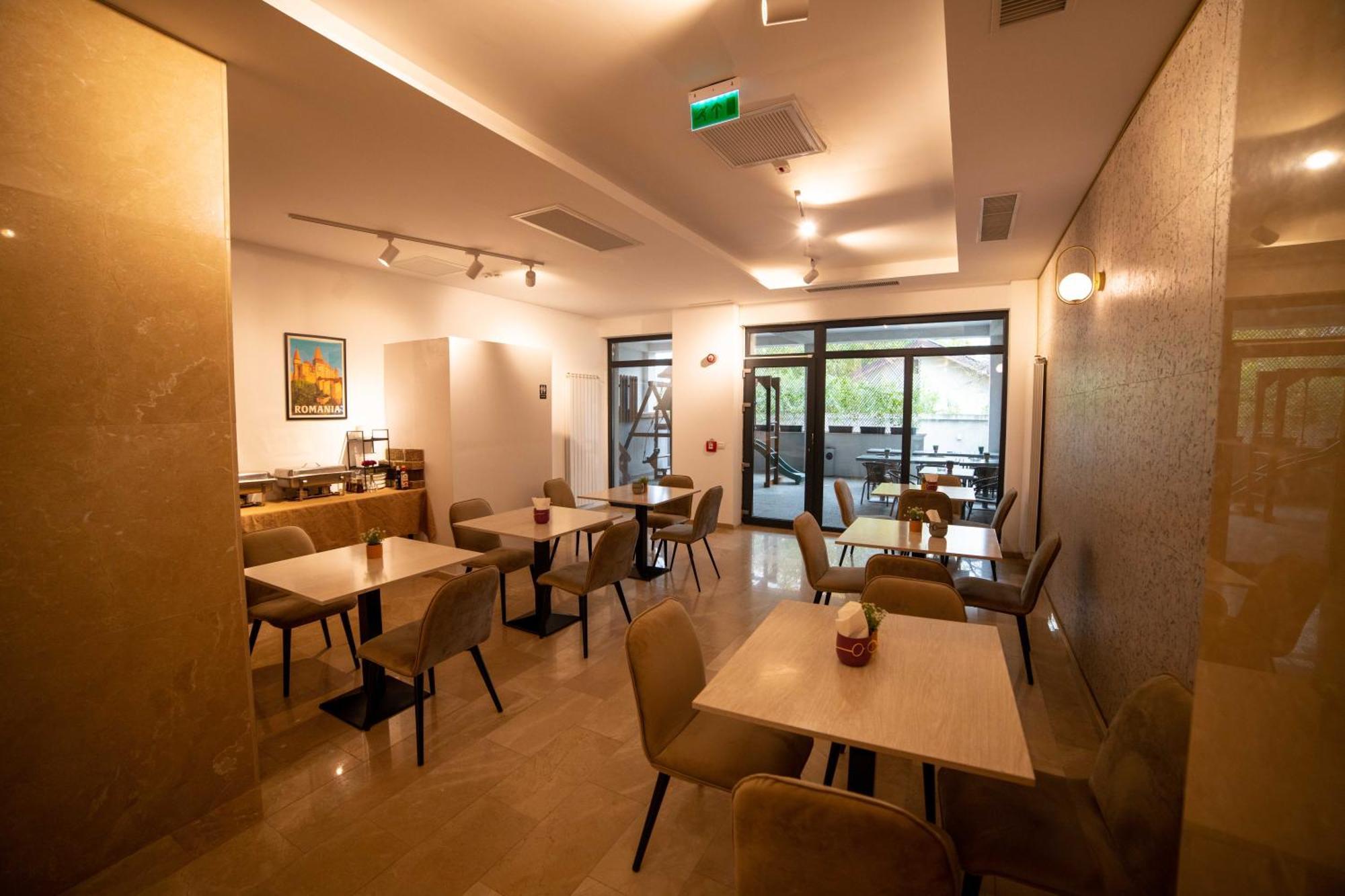 אפרטהוטל אוטופן Bucharest Airport Accomodation מראה חיצוני תמונה