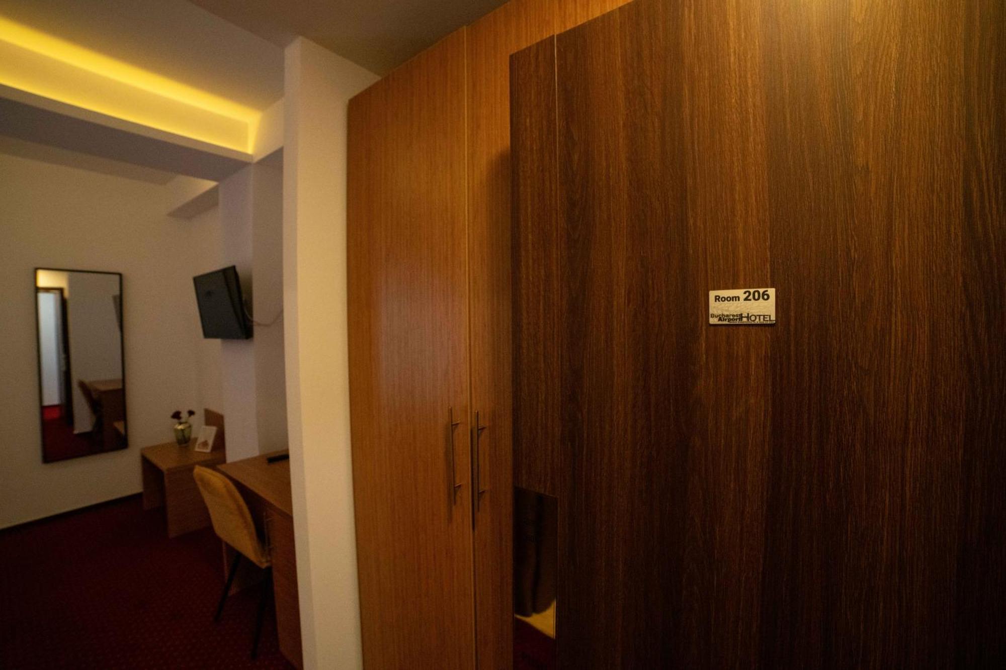 אפרטהוטל אוטופן Bucharest Airport Accomodation מראה חיצוני תמונה