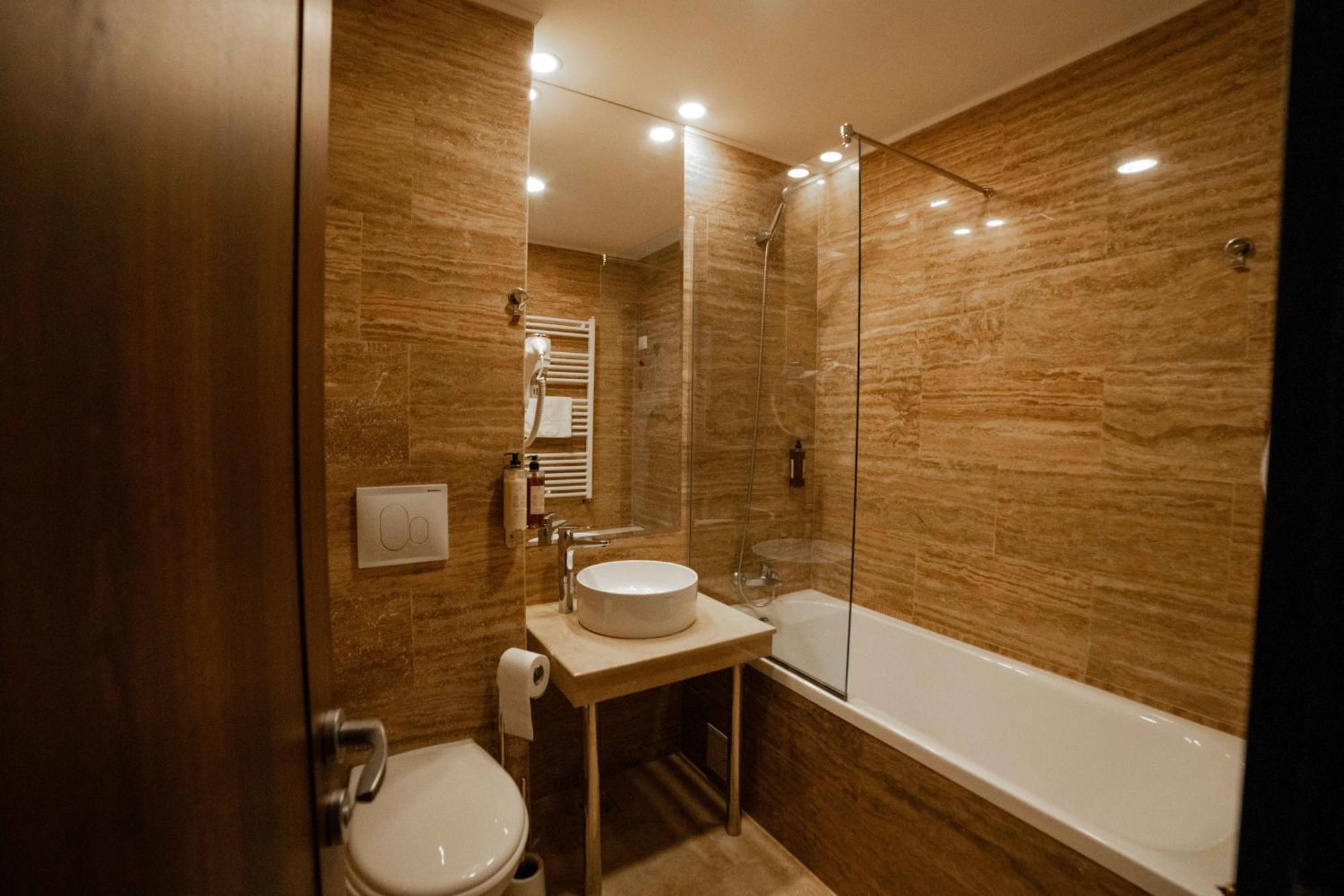 אפרטהוטל אוטופן Bucharest Airport Accomodation מראה חיצוני תמונה