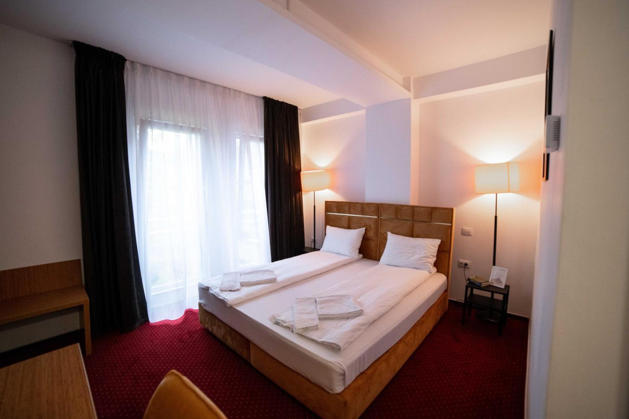 אפרטהוטל אוטופן Bucharest Airport Accomodation מראה חיצוני תמונה