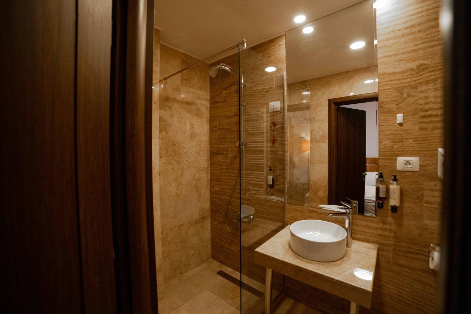 אפרטהוטל אוטופן Bucharest Airport Accomodation מראה חיצוני תמונה
