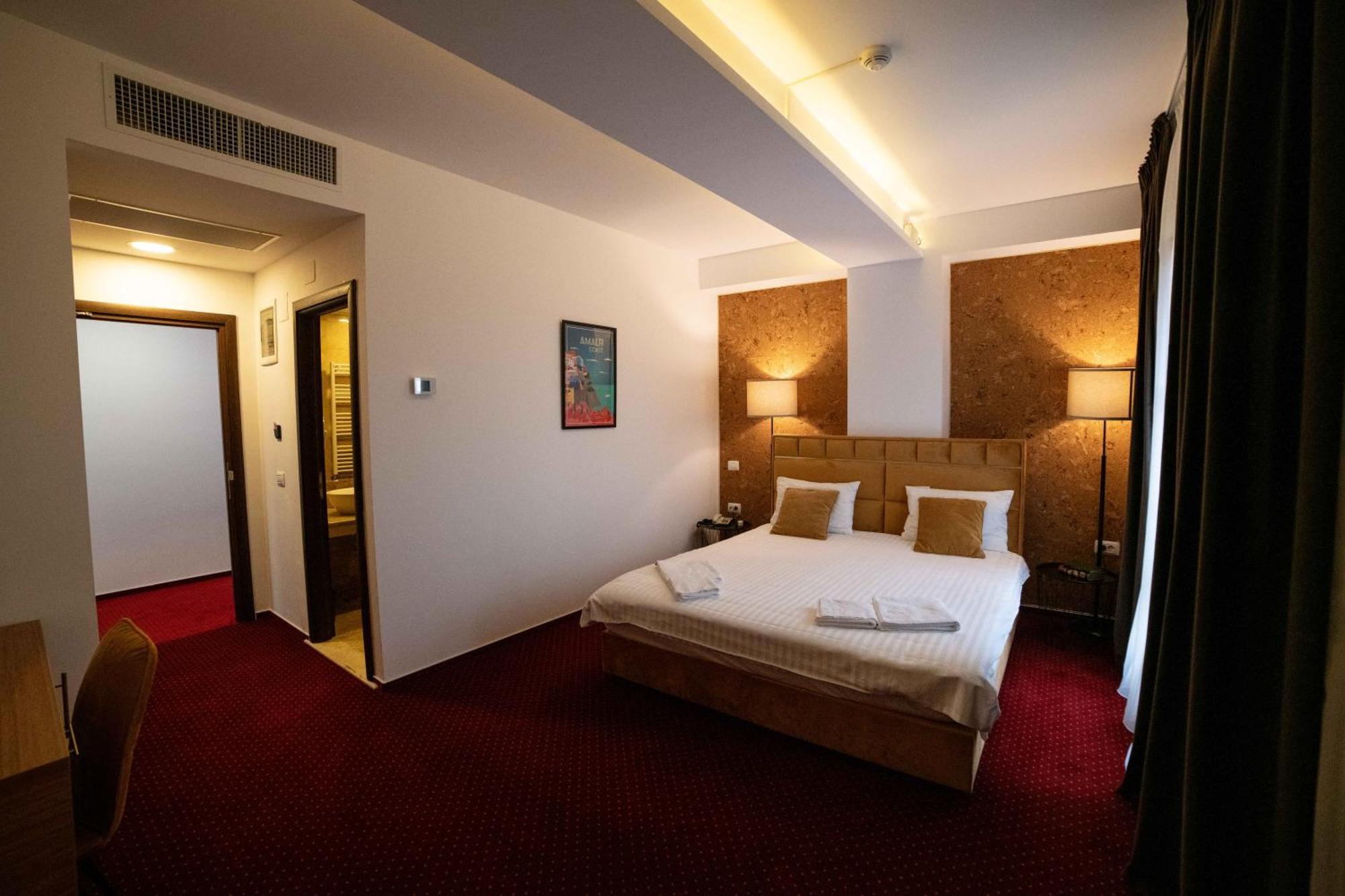 אפרטהוטל אוטופן Bucharest Airport Accomodation מראה חיצוני תמונה